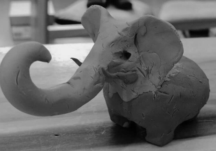 C2-clay-modelling-elephants-3